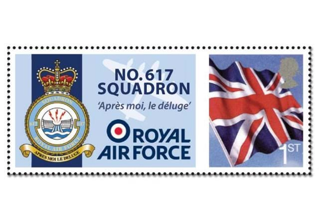 RAF 617 Squadron Ltd.Ed.22ct Gold Collect.Card (2)