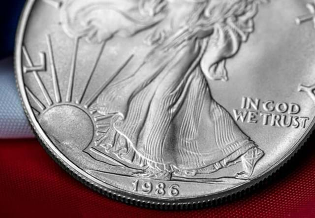 1986 US Silver Eagle 1Oz Reverse Close Up 3