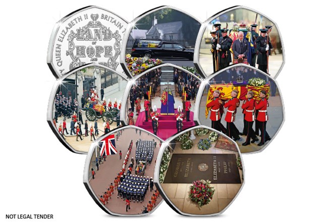 QEII Final Journey Commemorative Set