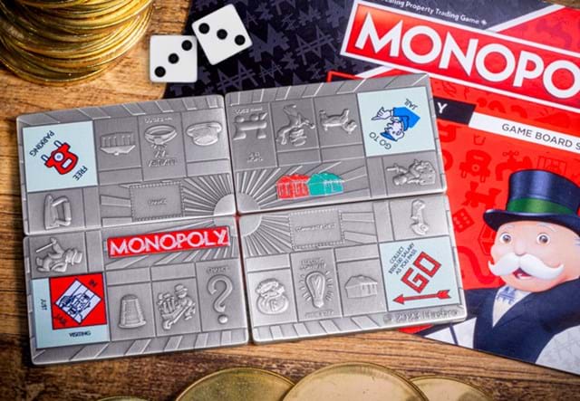 Monopoly Set 4X1oz Silver Bars Lifestyle 01