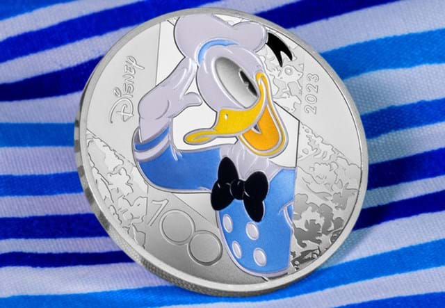 MDP 2023 Disney Silver Coin Lifestyle 06