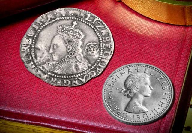 Elizabeth I And Elizabeth II Sixpence Pair Lifestyle 04