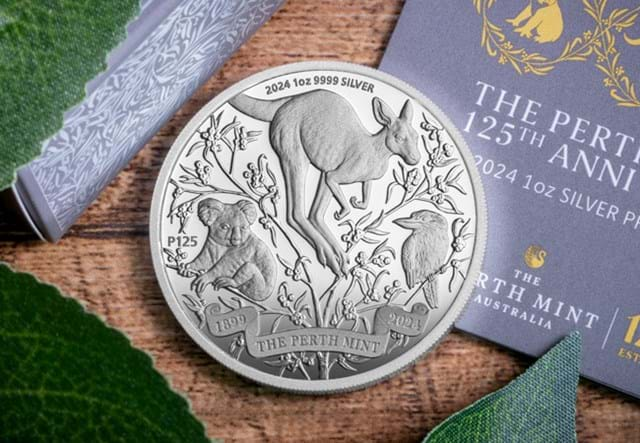 Perth Mint 125Th Anniversary Silver 1Oz Lifestyle 03