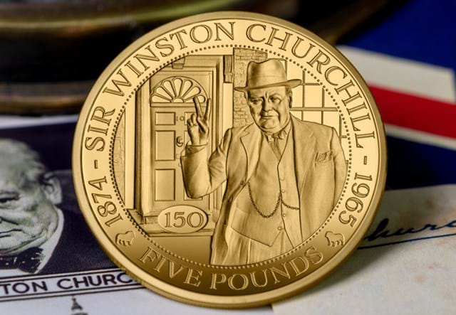 Churchill Gold £5 (Guernsey) Lifestyle 04