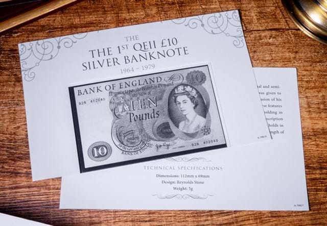 QEII Silver Banknotes Lifestyle 01