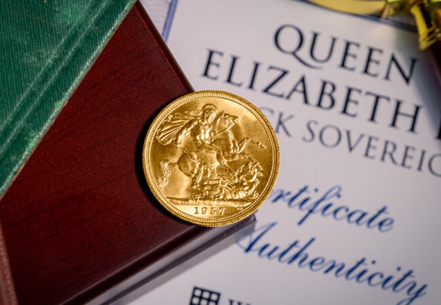 QEII 1957 Sovereign Reverse 2