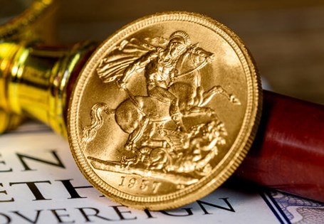 This Queen Elizabeth II Gillick portrait Gold Sovereign was struck in 1957. The reverse features Pistrucci's St George and the Dragon. Stuck in 22 carat gold.