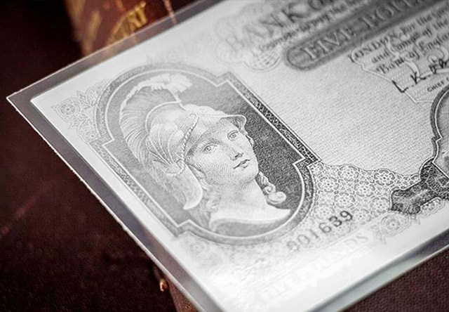 Britannia Silver £5 Banknote Close Up 1506X1044